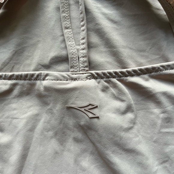 NWOT Diadora Nude Strappy Tank Top with Ruffle Details Sz M - Picture 4 of 5